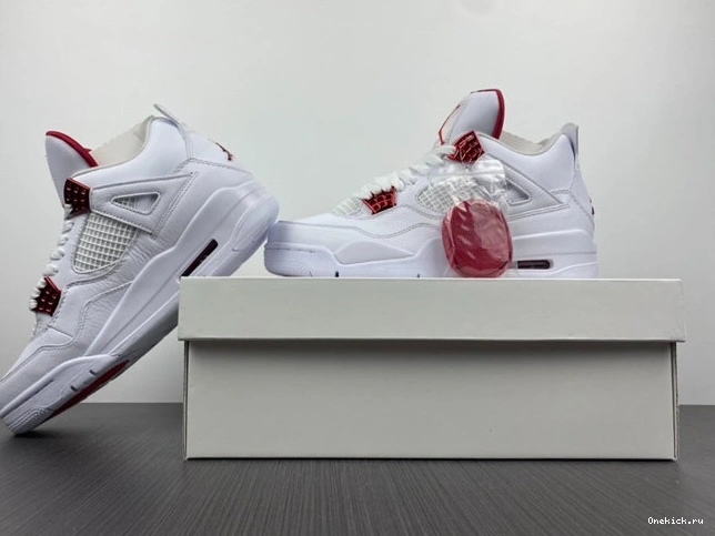 One Kick 3958 Elegant Jordan Metallic Red Retro 4 CT8527- 1025